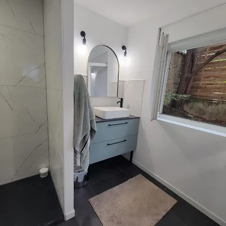 Grand T2 Proche De La Gare De Poitiers Apartman